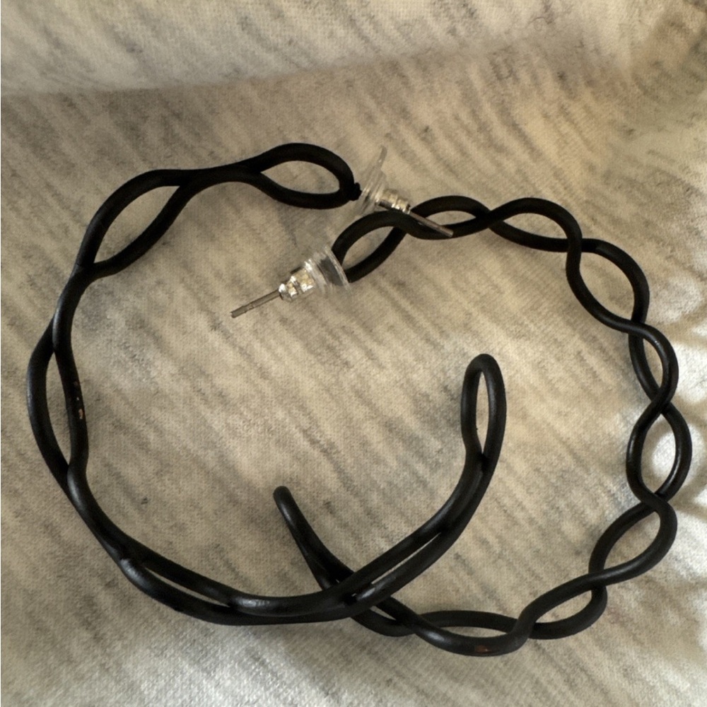 NEW MARLYN SCHIFF Unique Hoop Earrings in Black
